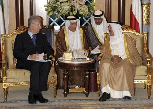 Mario Monti incontra l'emiro del Kuwait Sheikh Sabah Al ahmad Al sabah