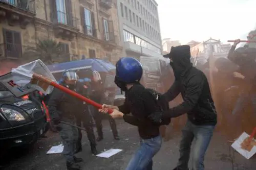 Video choc: fermato dalla polizia e rilasciato per paura