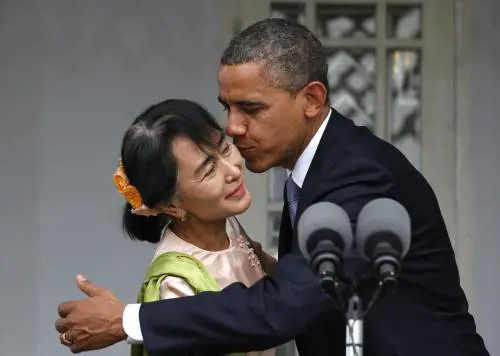 Birmania, storica visita di Obama