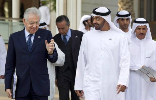 Monti negli Emirati Arabi con il principe Sheikh Mohammed bin Zayed Al Nahyan