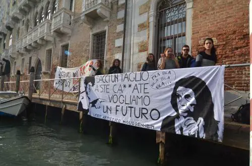 A Ca' Foscari gli studenti contestano la Fornero