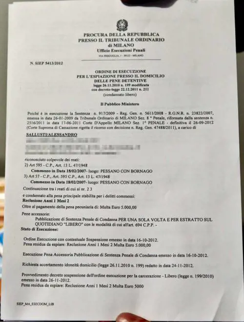 L'ordine di arresto per il direttore