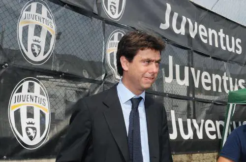 Agnelli ferito: "La capitale dell'Indonesia? Giakartone"