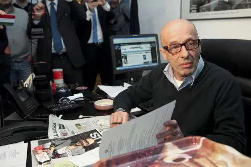 Sallusti: "Evasione atto simbolico" La Russa: "Elementi per assoluzione"