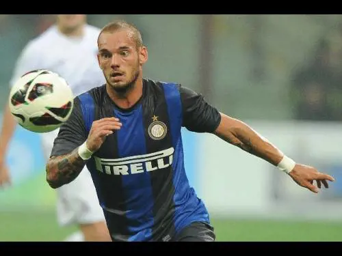 Sneijder: "Non ho motivo di firmare il rinnovo del contratto"