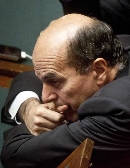 Bersani tifa Berlusconi ma ha paura di dirlo a Monti e Napolitano 204