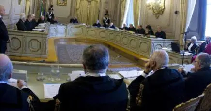 La Consulta fa politica