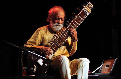Morto Ravi Shankar: maestro del sitar in scena anche a Woodstock