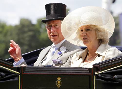 Il principe Carlo e Camilla in visita nei Comuni terremotati