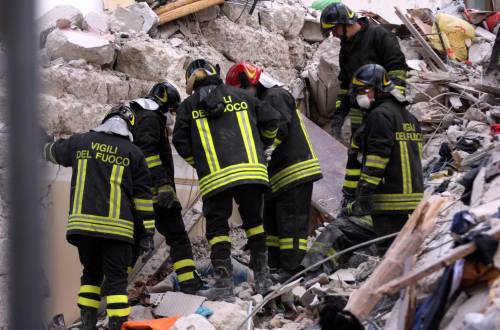 Palermo, crollano due palazzine: morte 4 persone, una decina di feriti