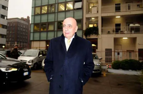 L'ad del Milan Adriano Galliani arriva alla riunione della Lega calcio