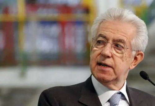 Monti lavora al manifesto programmatico: "Finisce qui, non per i Maya"