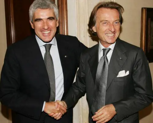 I centristi disposti a tutto pur di salire sul carro di Monti