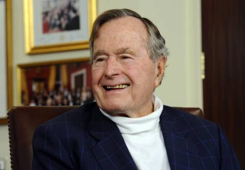 Bush, 90 anni ...in paracadute