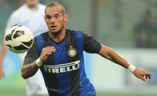 Sneijder all'Inter: «Meglio se mi vendete subito»E Robinho spiega che se ne deve andare per far posto a Drogba