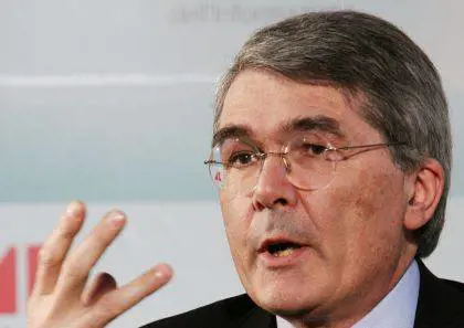 Castelli non si ricandida e lo scrive su Facebook