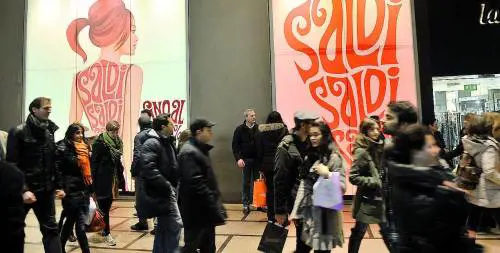 Saldi, ecco le regole per evitare fregature