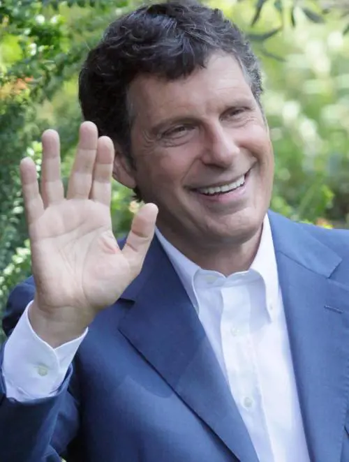 Torna Telethon, al timone lo storico presentatore Fabrizio Frizzi