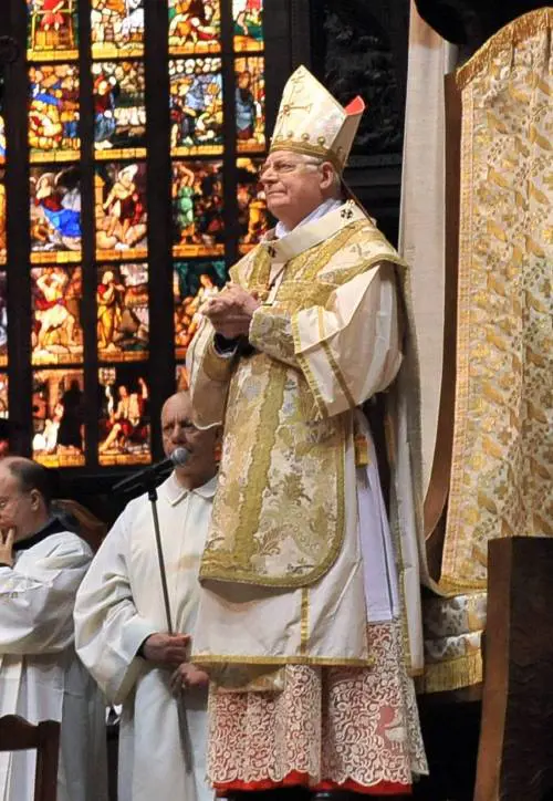 Scola invita a pranzo i giovani stranieri: «Voi siete il futuro»