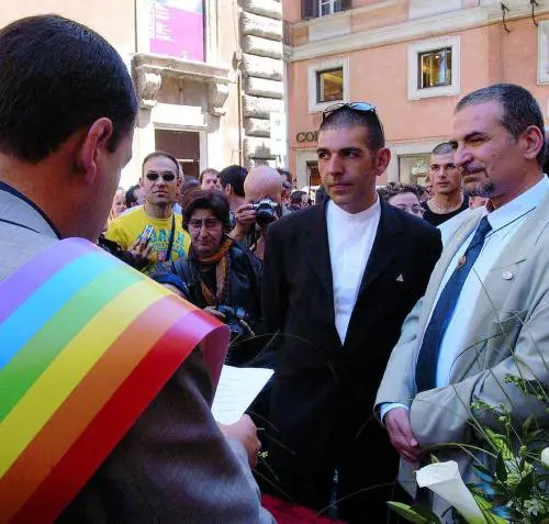 Quel sì alle coppie gay è un segnale alla Chiesa