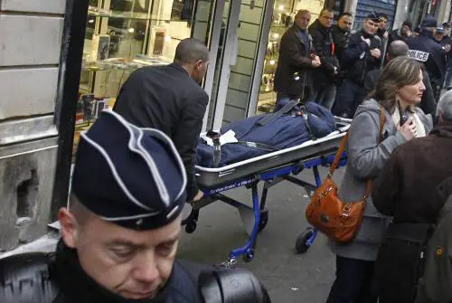 Uccise tre donne di Ocalan Mistero nel cuore di Parigi