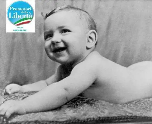 Saronno, in mostra le foto dell'infanzia del Cav