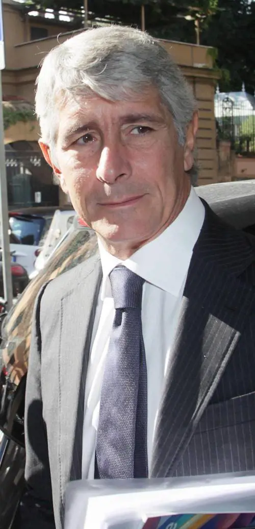 Confindustria nero fumo: brucia candidati