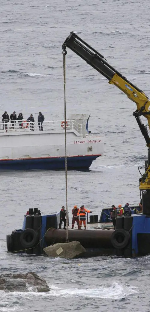 Costa Concordia, la rabbia e il ricordo