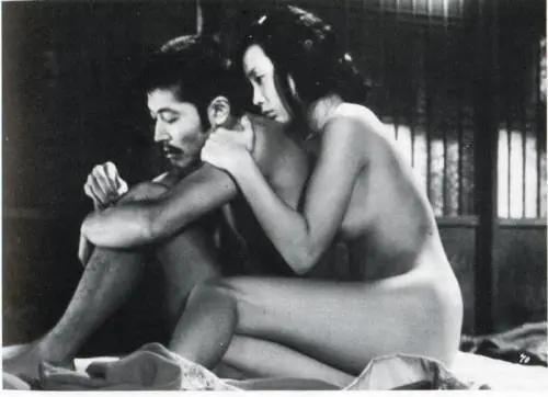Una foto di scena del film "L'impero dei sensi" di Nagisa Oshima
