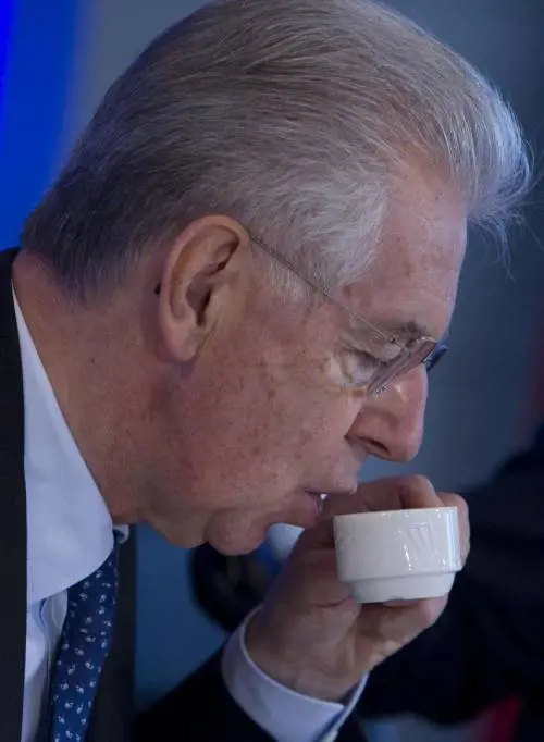 Monti disperato vuol congelare il redditometro