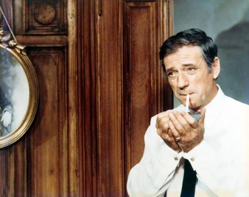 Montand, il vero maschio che seduce con l'angoscia