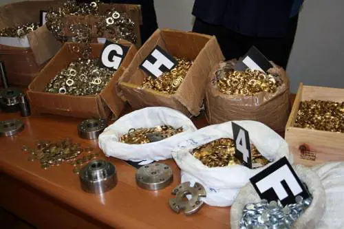 Roma, scoperta zecca clandestina