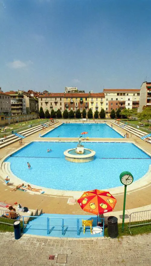 La piscina-teatro ruba un impianto al nuoto