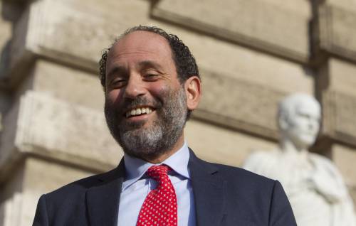 Antonio Ingroia in giro per la città tra i palazzi del potere