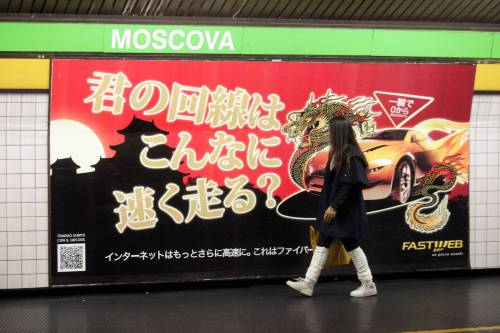 Milano, la fermata Moscova si trasforma in Tokyo