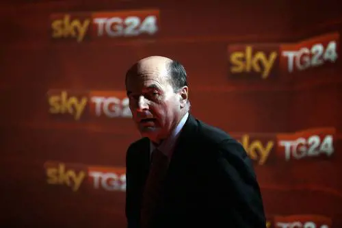 Pier Luigi Bersani ospite della trasmissione "Lo Spoglio"