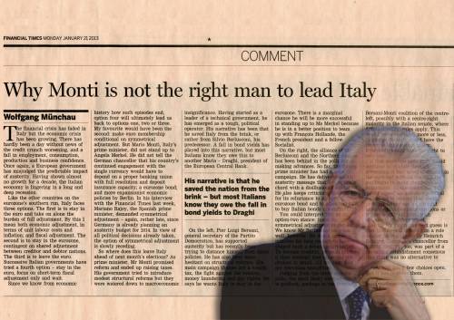 Mario Monti e sullo sfondo l'articolo dedicato al premier italiano sul Financial Times