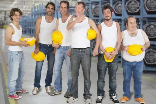 Come trovare lavoro? Fare lo strip tease in The Full Monty