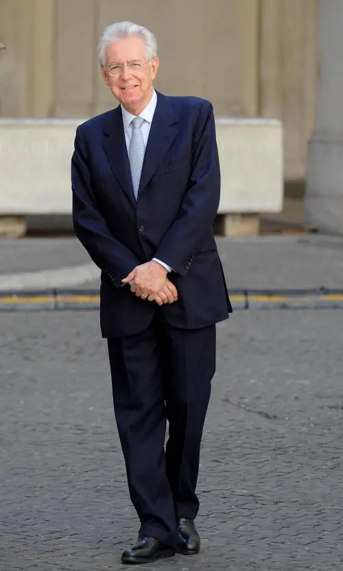 Monti è senza pietà: tasse al posto del cuore