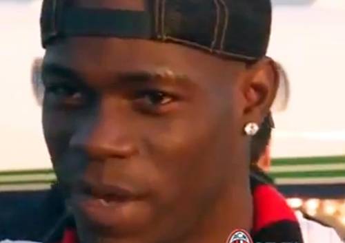 L'arrivo di Mario Balotelli a Malpensa