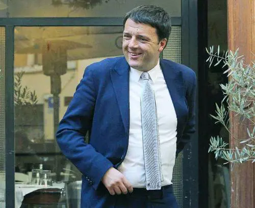 Ora per Monti il Pd è comunista E il partito in crisi ripesca Renzi