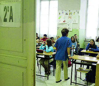 Povera scuola, non prendiamola troppo in giro