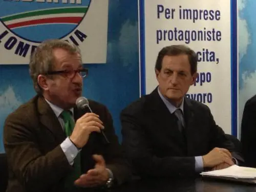 La volata Pdl parte dalla Lombardia