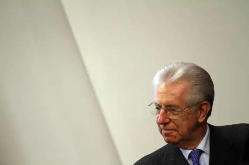 Dopo le tasse, Monti vuole aumentare l'età pensionabile
