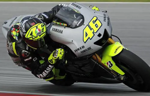 Sepang, Rossi torna in MotoGp Solo il quarto tempo in Prova