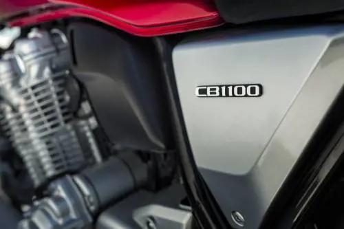 Prova Honda CB1100