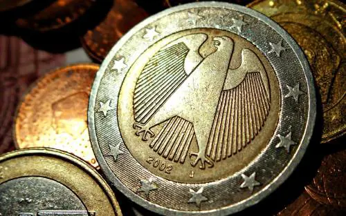 Nelle nostre tasche sempre più euro falsi