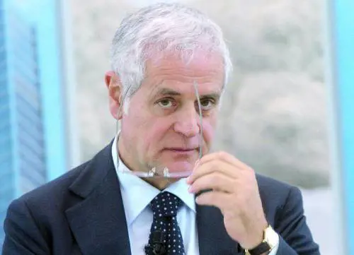 L'offensiva delle toghe: "Formigoni a processo. È il capo di una banda"