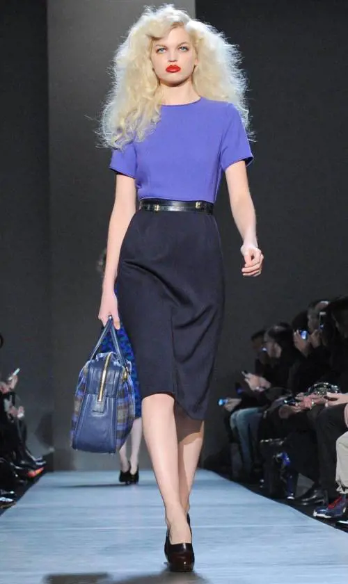 Riecco gonna e camicetta Lo stile segretaria anni '80