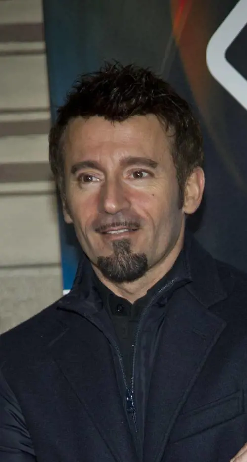 Su Italia 1 e 2 oltre 600 ore di diretta e Max commentatore